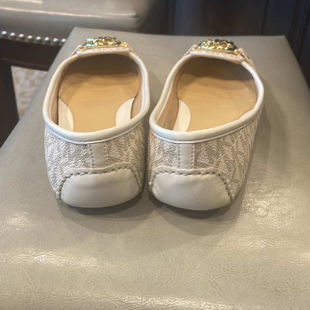 Michael Kors - Picture 2 of 3